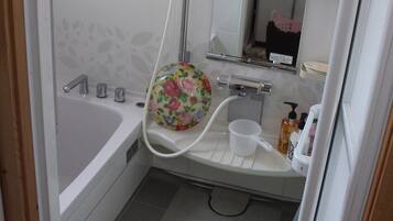 Hair dryer, towels