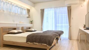 1 bedroom, desk, free WiFi, bed sheets