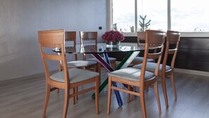 Dining - 3Bedroom Apartment Fully Serviced BesideThe Sea-LH (Bayrut)