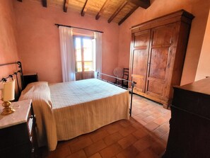 11 chambres, fer et planche à repasser, Wi-Fi gratuit, draps fournis