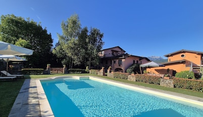 Borgo Fosciana - private pool, walk to restaurant, ideal for large groups, WIFI