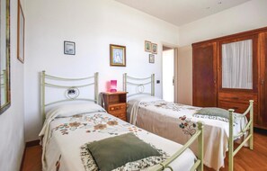 5 Schlafzimmer, Reisekinderbett, kostenloses WLAN, Bettwäsche
