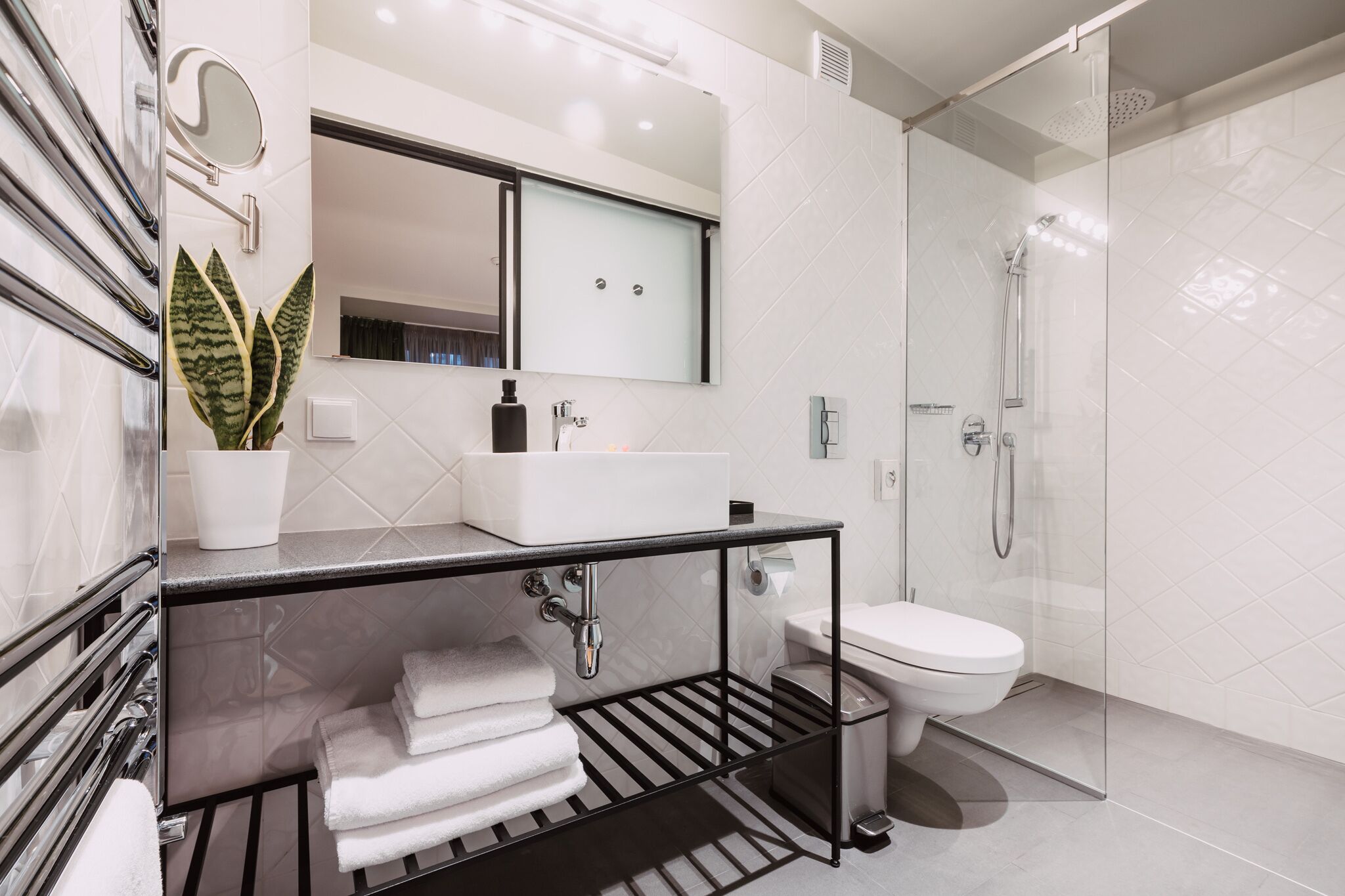 junior suite | bathroom | shower, bathrobes, slippers, towels