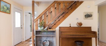 Charming  Eco-renovated Farmhouse by Lake 4 season Comfort in Perfect Setting