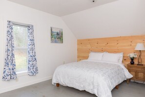 2 soverom, skrivebord, wi-fi (inkludert) og sengetøy