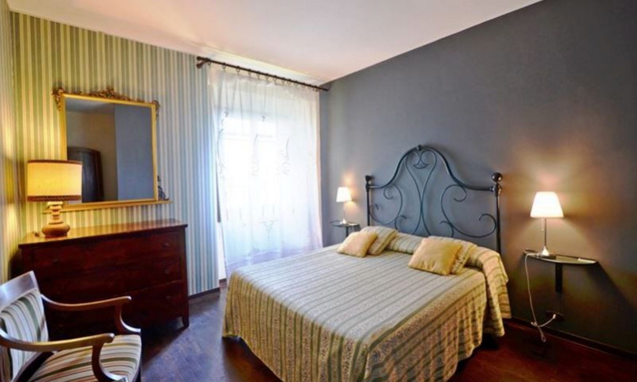 7 camere, ferro/asse da stiro, Wi-Fi gratuito, lenzuola