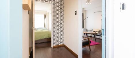 1 bedroom, desk, free WiFi, bed sheets