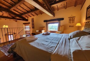 7 chambres, fer et planche à repasser, lit parapluie, Wi-Fi gratuit