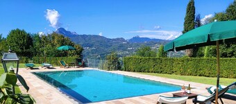 Renoveret silkefabrik,privat pool - 12+2 sovepladser (6 badeværelser).