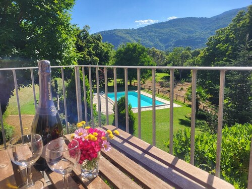 Orbaci - HÀrlig bondgÄrd med privat pool, terrass och trÀdgÄrd WIFI!