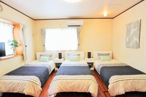 3 habitaciones, escritorio, tabla de planchar con plancha y wifi gratis 