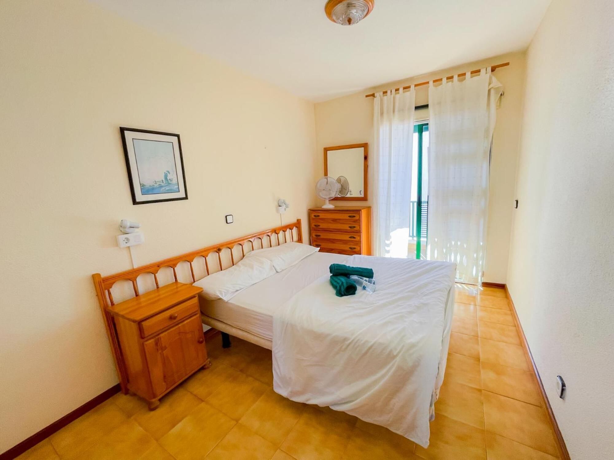 Wifi gratis y ropa de cama