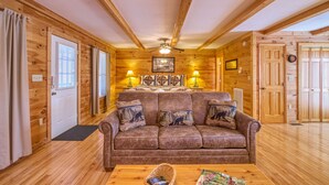 Cabin, Multiple Beds, Hot Tub - Mountain Serene #119 (Sevierville)