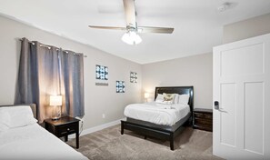 4 Schlafzimmer, Schreibtisch, Bügeleisen/Bügelbrett, WLAN