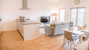 Apartment (2 Bedrooms) | Interior - 8 Deben Wharf, Woodbridge (Woodbridge)