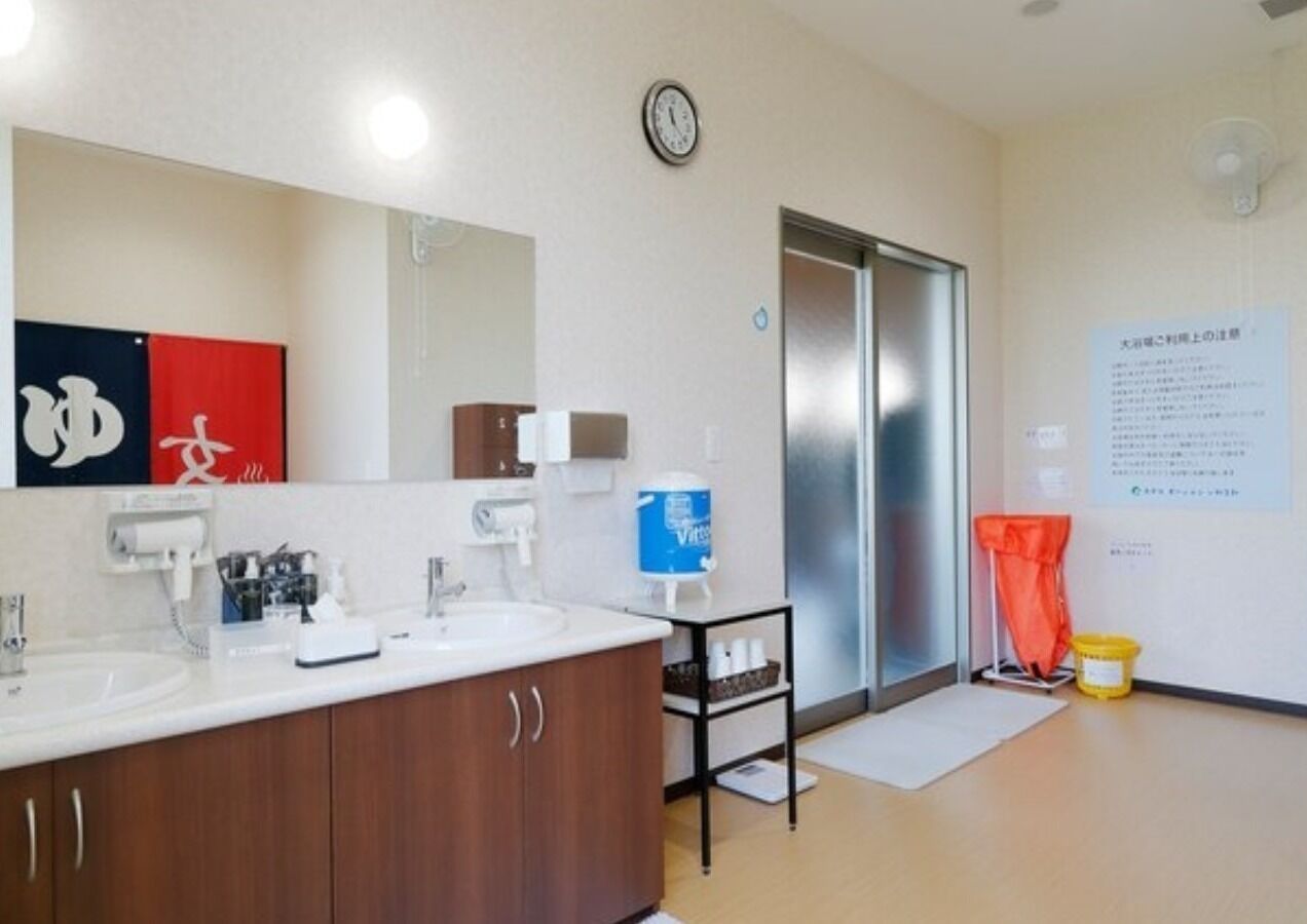 1 bedroom, desk, free WiFi, bed sheets