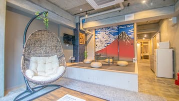 AMP FLAT Nishijin 2F | Living area | Flat-screen TV