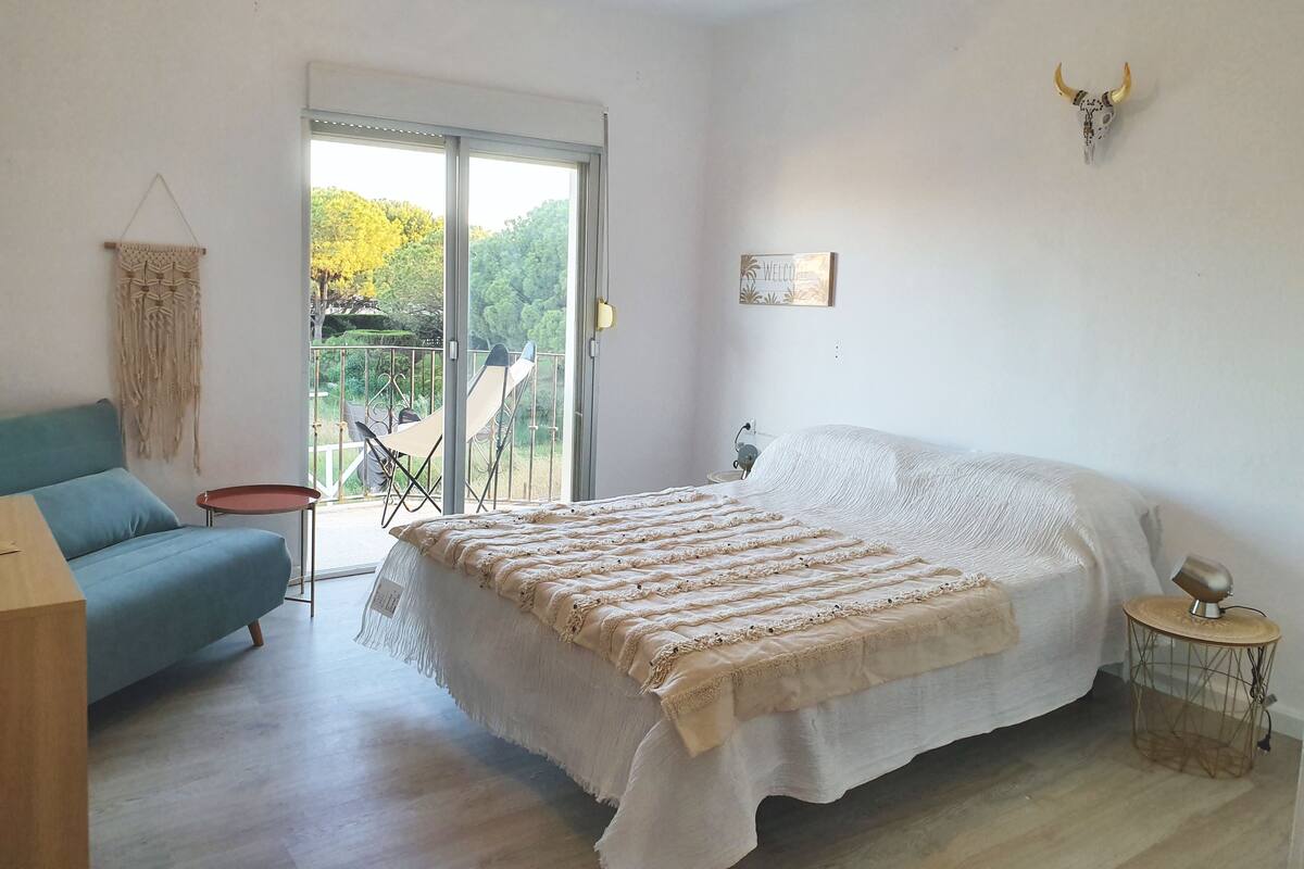 Quarto triplo superior | Berços grátis, camas extras/dobráveis (sobretaxa)