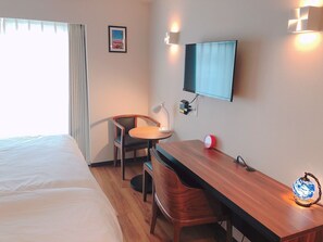 1 habitación, escritorio, wifi gratis y ropa de cama 