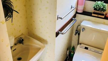 Free toiletries, hair dryer, towels, soap