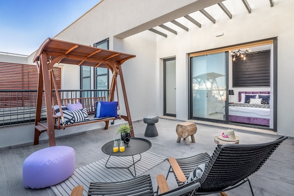 Deluxe Double Room | Terrace/patio - Fantastic Duplex In Famous Jaffa Area (Tel Aviv)
