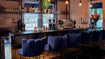 Bar (en la propiedad)