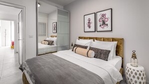Unclassified image, 3 of 21, button - Stylish New 2BR Jaffa Near Setai Hotel (Tel Aviv)