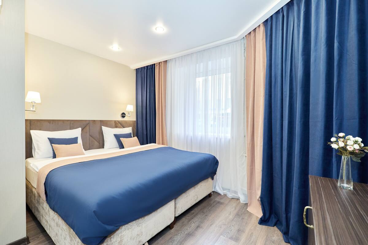Zimmer | 1 Schlafzimmer, Zimmersafe, Verdunkelungsvorhänge