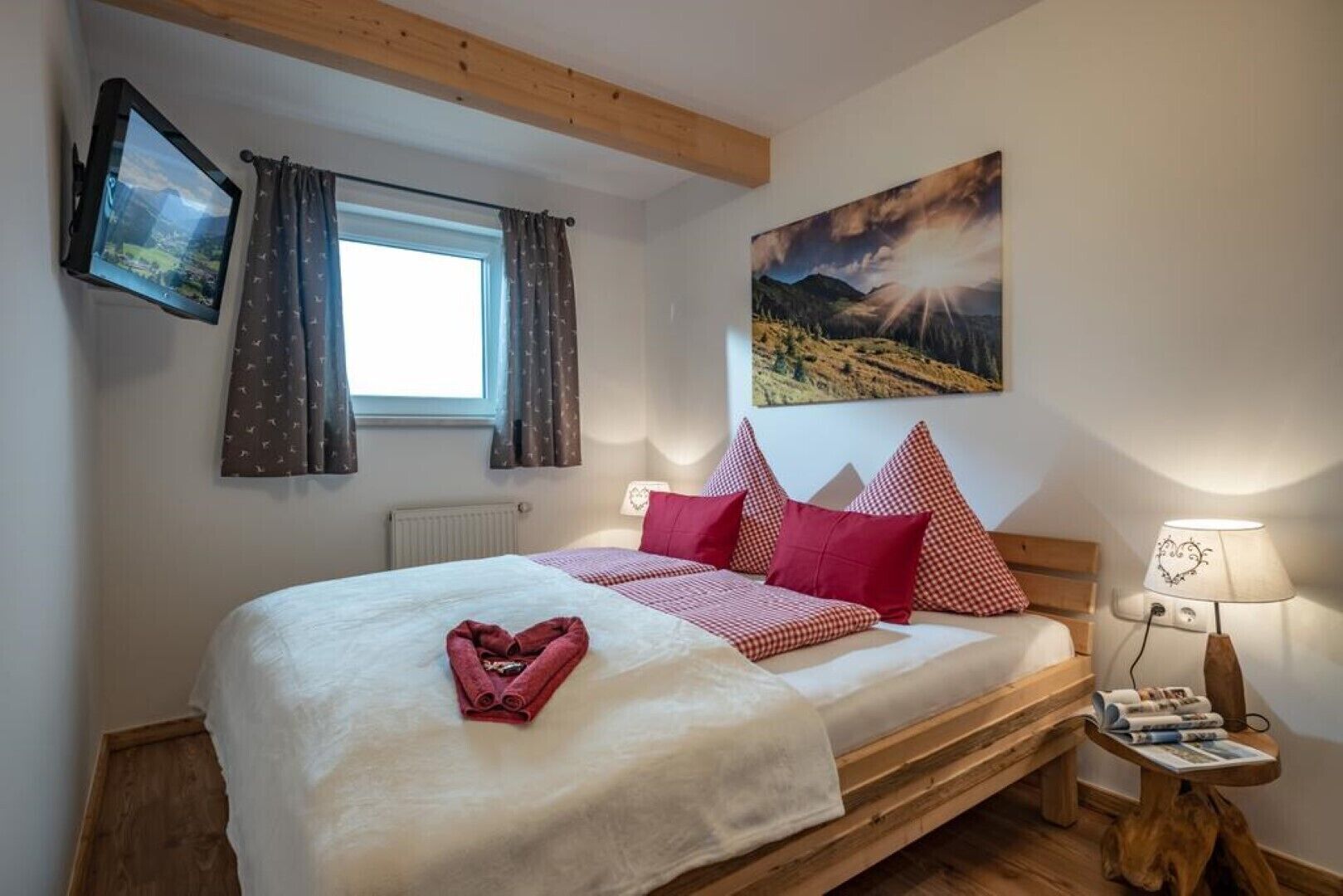 3 bedrooms, travel crib, free WiFi, bed sheets