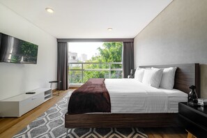 Apartment, 1 Bedroom | Minibar, in-room safe, free WiFi, bed sheets - Nido Parque Lincoln (Mexico City)