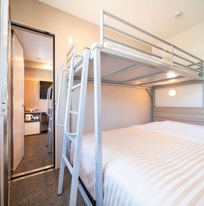 1 bedroom, desk, iron/ironing board, free WiFi