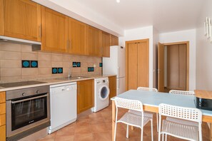 Fridge, microwave, oven, dishwasher