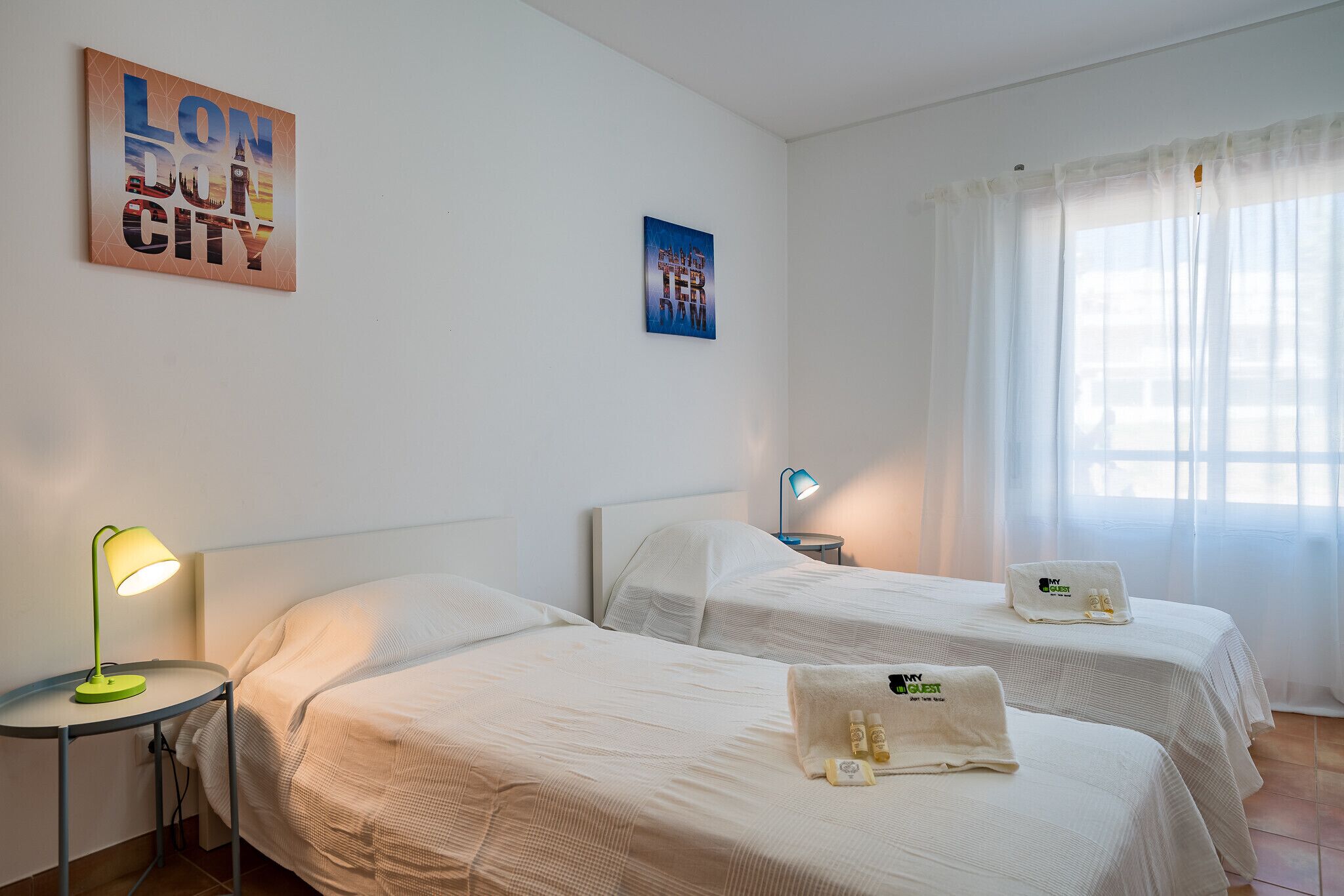 3 chambres, fer et planche à repasser, Wi-Fi gratuit, draps fournis