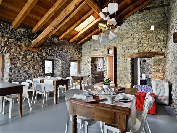 Petit déjeuner buffet compris tous les jours