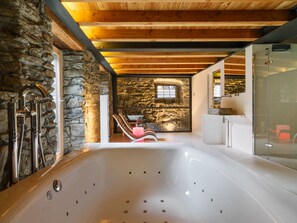 핫스톤 마사지, 타이 마사지, 스포 츠 마사지, 마사지 서비스