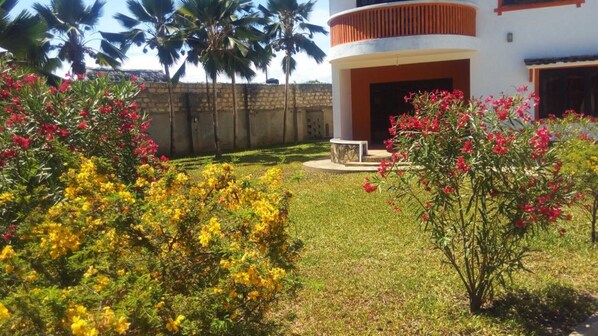 Garden - Comfort Guest House Shanzu (Mombasa)