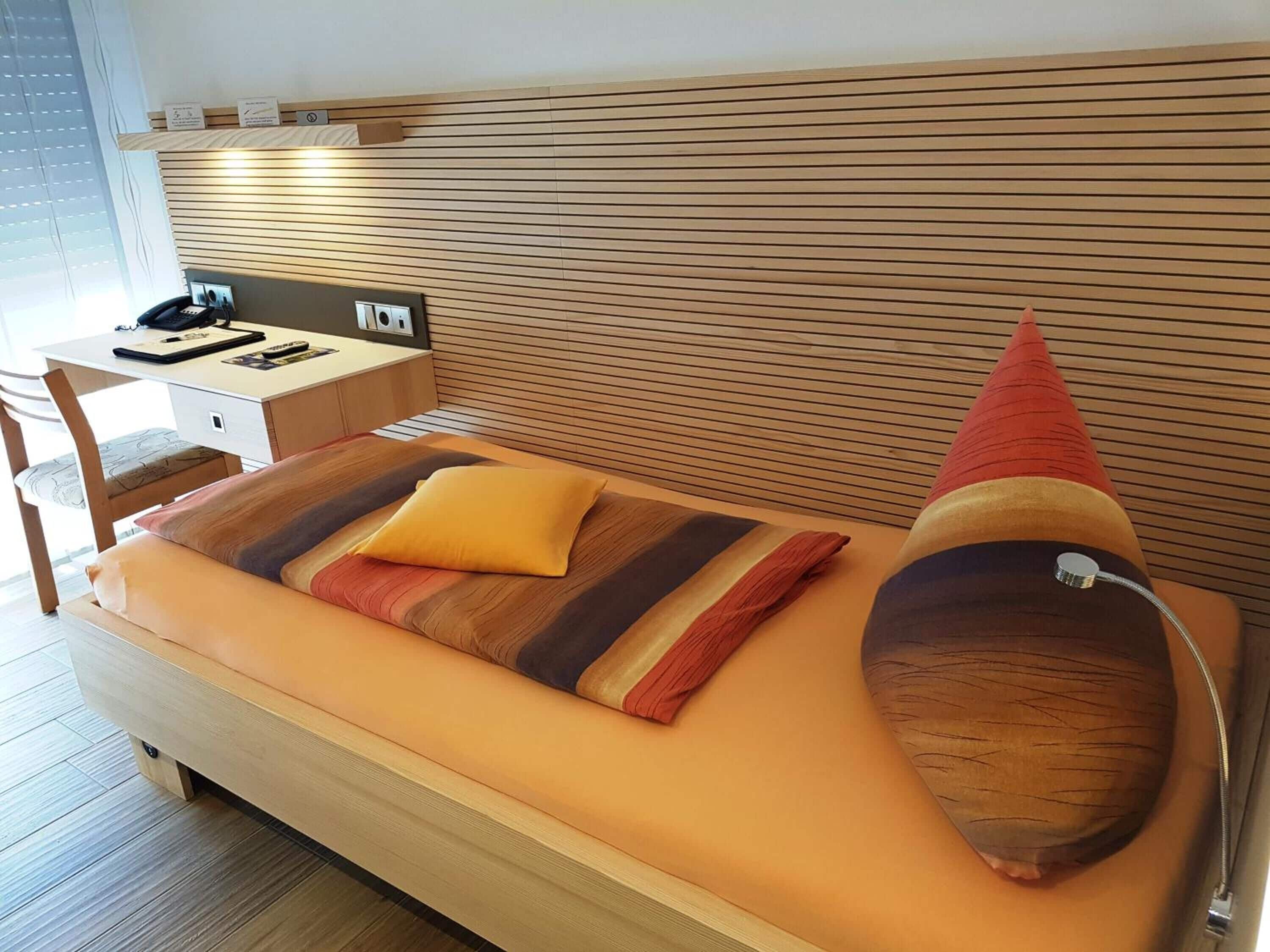 1 bedroom, hypo-allergenic bedding, minibar, in-room safe