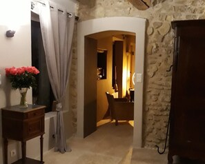 Lobby sitting area - Mas La Pomarède (Robion)