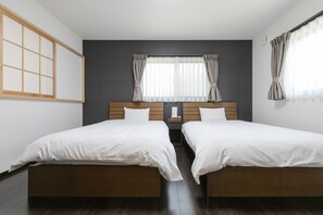 3 chambres, bureau, Wi-Fi gratuit, draps fournis