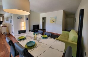 Dining - Magnolia, luxury villa, private heated pool, WIFI, chef option! (Nicciano)