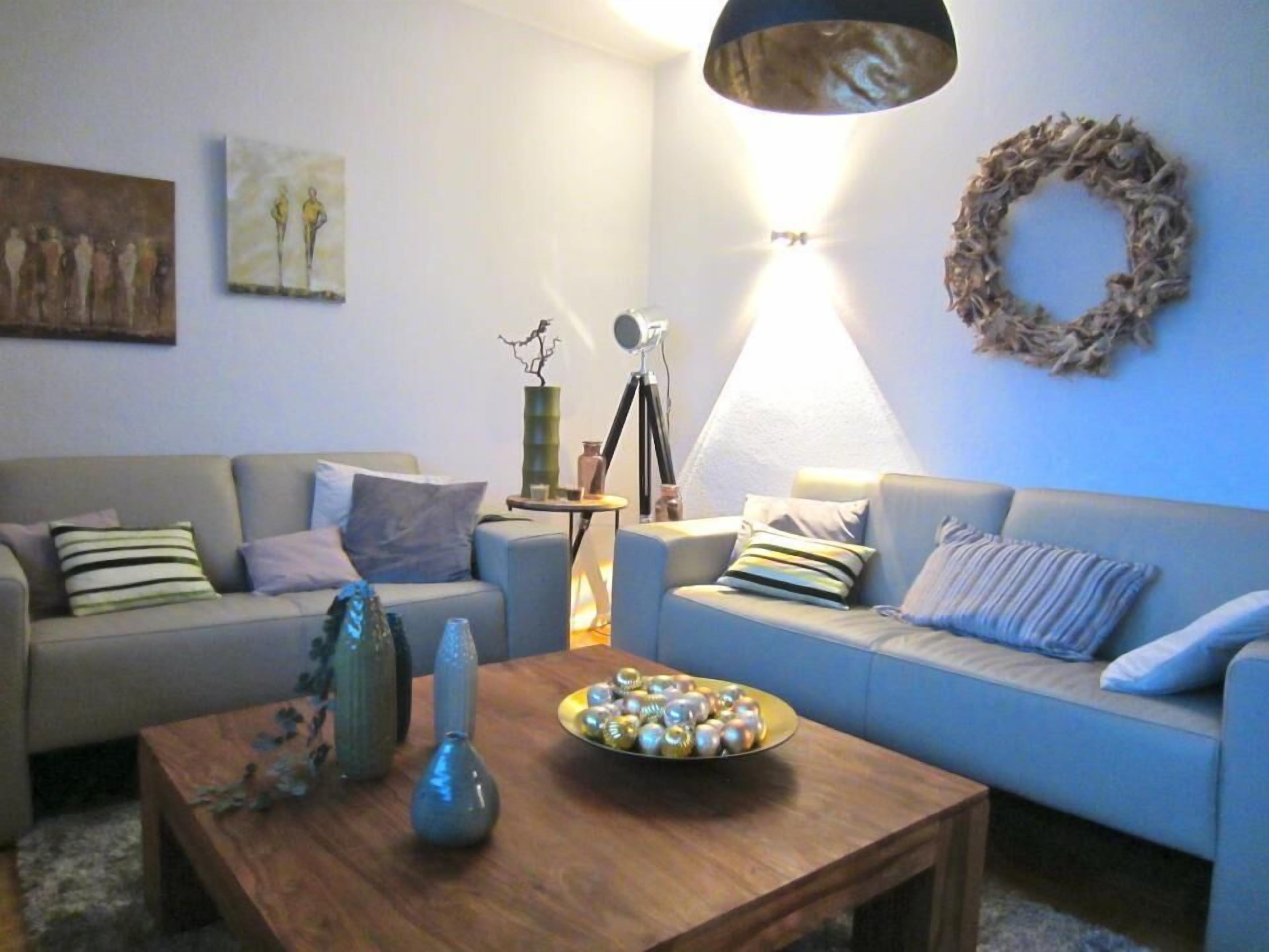 Apartment, 2 Bedrooms (2 incl. Endreinigung EUR 60) | Living room | Flat-screen TV