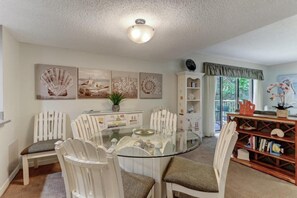 Condo | Private kitchen