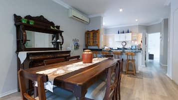 Gratia Apartment 1 | 客房内用餐