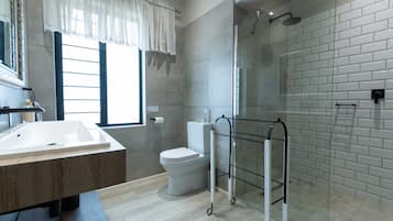 Gratia Apartment 1 | Bathroom | Towels, soap, toilet paper