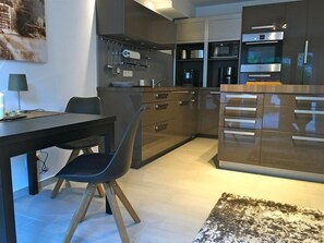 Apartment, 3 Bedrooms (excl. Cleaning Fee EUR 90) | In-room dining - Ferienhaus Moselschön (Brodenbach)