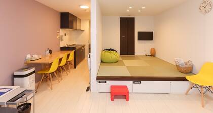 Feel Japanese with tatami mats modern atmosphere with sofas / Hashima Gifu