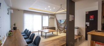 貸切個室/303号室　和洋室　40㎡　1LDK 　プロジェクター、キッチン完備 / 羽島市 岐阜県