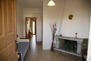 Double Room | Fireplace - Kalliopi Hotel (Minoa Pediada)