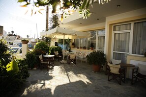 Balcony - Kalliopi Hotel (Minoa Pediada)