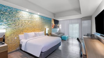 Room, 1 King Bed with Sofa bed, Non Smoking, Balcony | Desk, laptop workspace, iron/ironing board, free cribs/infant beds